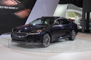 2017 kia cadenza (10)