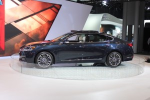 2017 kia cadenza (13)