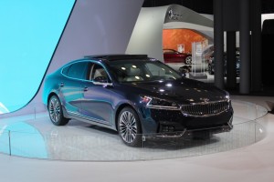 2017 kia cadenza (3)