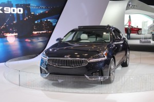 2017 kia cadenza (9)