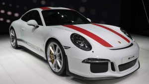 2017 porsche 911 r (1)