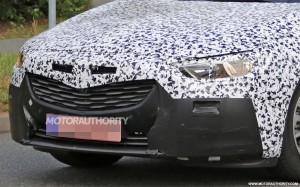 2017 opel insignia spy shots (4)