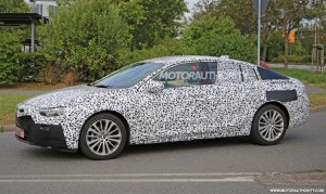 2017 opel insignia spy shots (5)