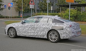 2017 opel insignia spy shots (8)