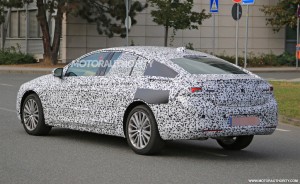 2017 opel insignia spy shots (9)