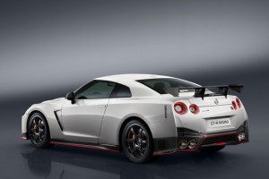 2017-nissan-nismo-gtr-3