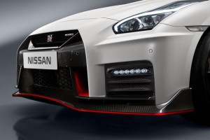 2017-nissan-nismo-gtr-7