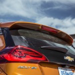 2017-chevrolet-bolt-ev-12