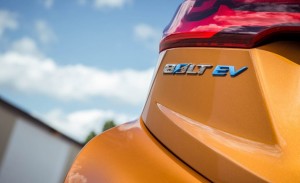 2017-chevrolet-bolt-ev-15