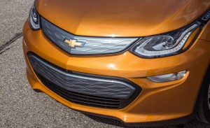 2017-chevrolet-bolt-ev-16