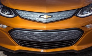 2017-chevrolet-bolt-ev-18