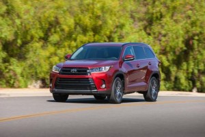 2017_toyota_highlander_se_001_2e2b22e0ad4611ec011beca90ea62c065dc1825f_low