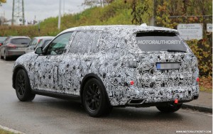 2019-bmw-x7-11