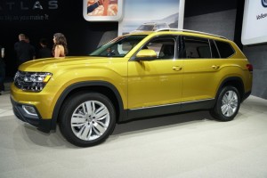 volkswagen-atlas-16