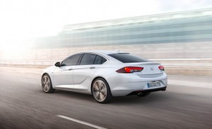 2017-opel-insignia-3