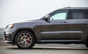 2017 Jeep Grand Cherokee SRT (9)