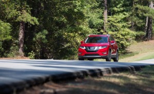 2017 Nissan Rogue Hybrid (2)