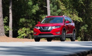 2017 Nissan Rogue Hybrid (3)