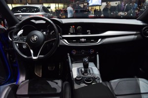 alfa romeo stelvio (2)