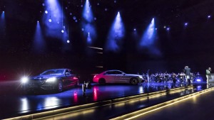 Mercedes-Benz S-Klasse Weltpremiere im Rahmen der Mercedes-Benz Media Night auf der Auto Shanghai 2017.