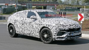 lamborghini urus (2)