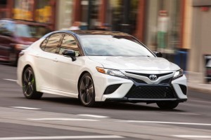 Toyota Camry (4)