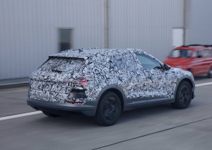 Audi-e-tron-Quattro-spy-shots-4