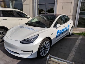 tesla model 3 (2)