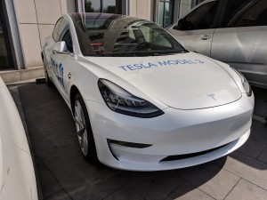 tesla model 3 (3)