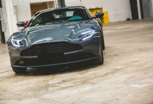 aston martin db11 (11)