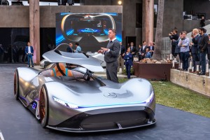 Mercedes Benz Showcar Vision EQ Silver Arrow, 2018